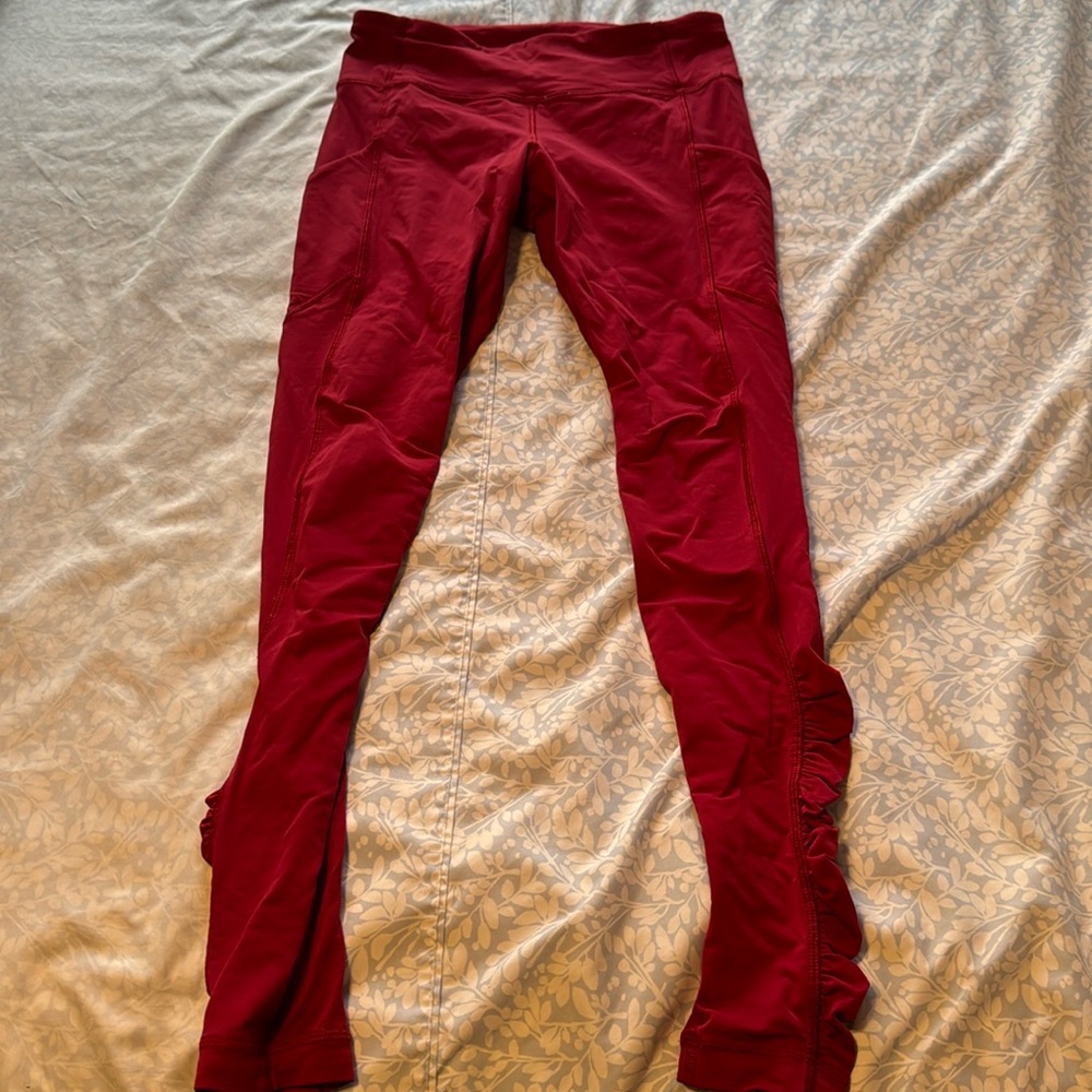 Lululemon women’s yoga pants